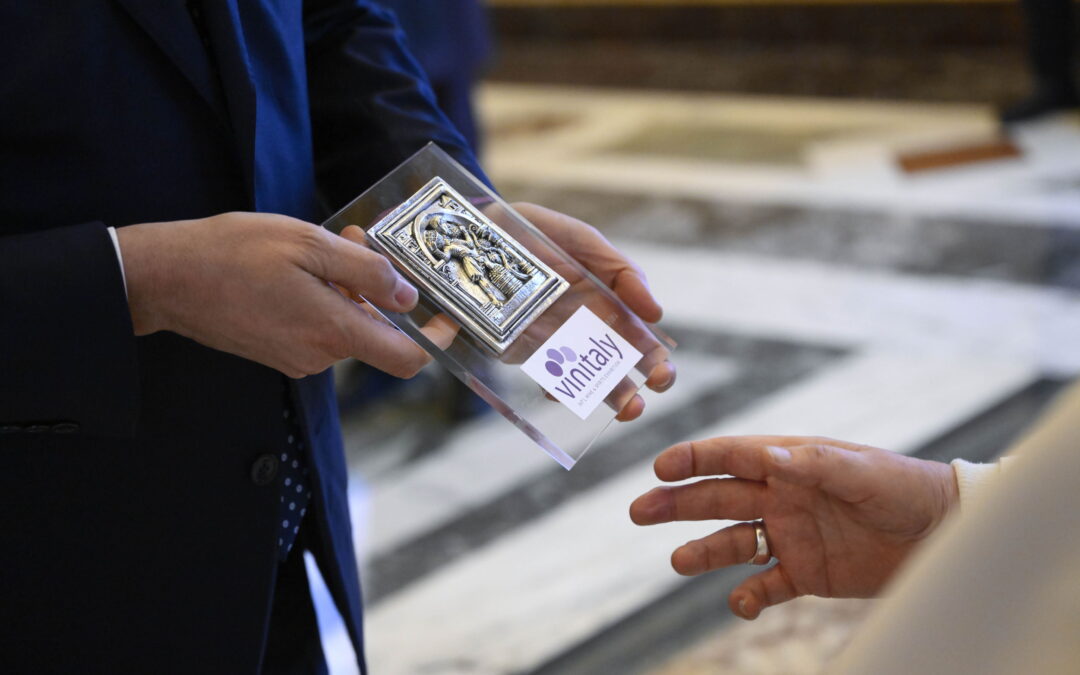 VINITALY IN UDIENZA DAL SANTO PADRE